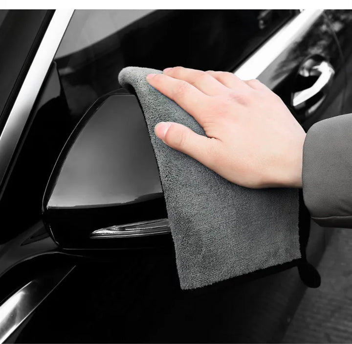Absorbent Microfiber Car Cleaning Towels – Soft &amp; Low-Lint